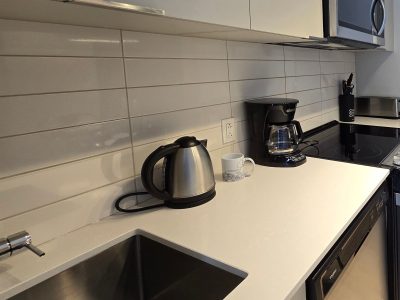 Furnished Serviced 1 Bedroom Apartment in Montreal