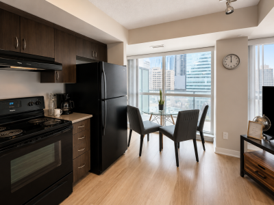 Bright 1 Bedroom in Toronto | Prime Downtown Location