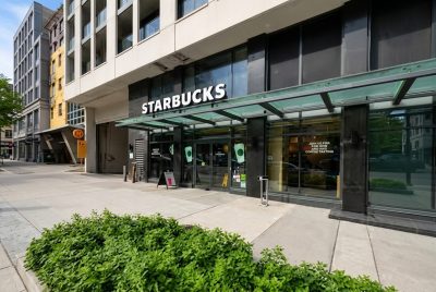 Modern Downtown Studio with Patio