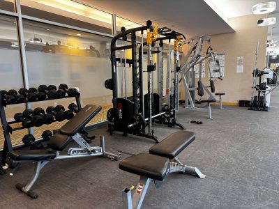 High-Floor Condo by Scotiabank Arena & CN Tower – Monthly Stays